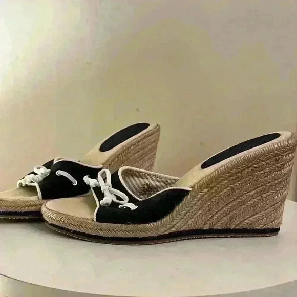 Tommy Hilfiger Medallion Espadrille Wedge Sandal Navy and White Bow Detail - Picture 2 of 11